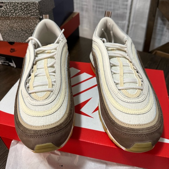 Nike Airmax 97 Premium - Picture 7 of 11